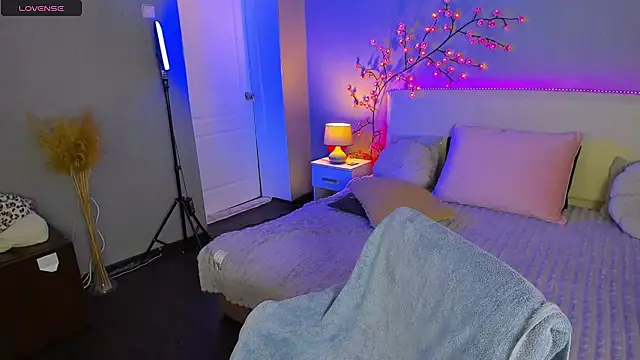AshleyJoness online show from June 13, 2026, 4:54 am