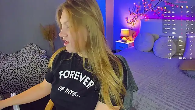 AshleyJoness online show from August 5, 2026, 5:01 am