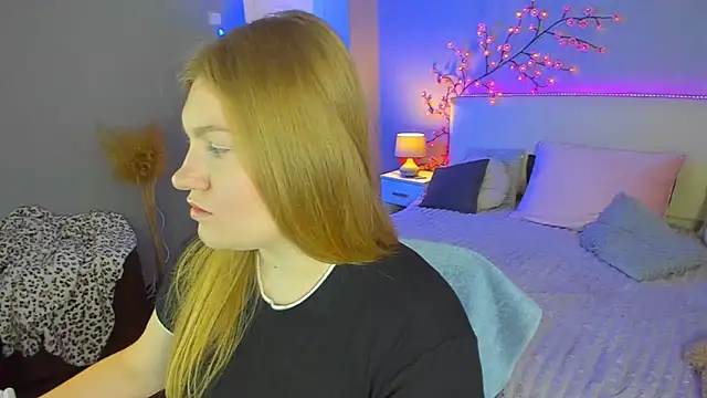 AshleyJoness online show from June 14, 2026, 4:46 am