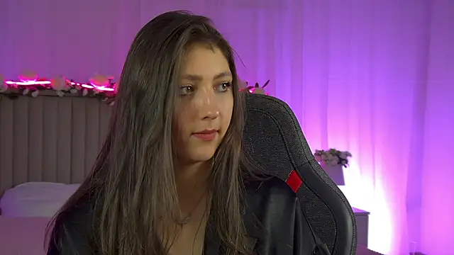 Mary Miiller online show from September 28, 2025, 9:27 am