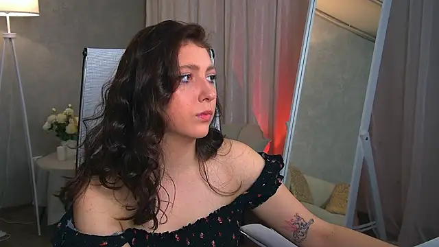 Mary Miiller online show from October 8, 2025, 6:37 am