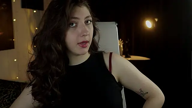 Snapshot of Mary_Miiller chatting on March 4, 2026, 7:38 am Mary Miiller online show from March 4, 2026, 7:38 am