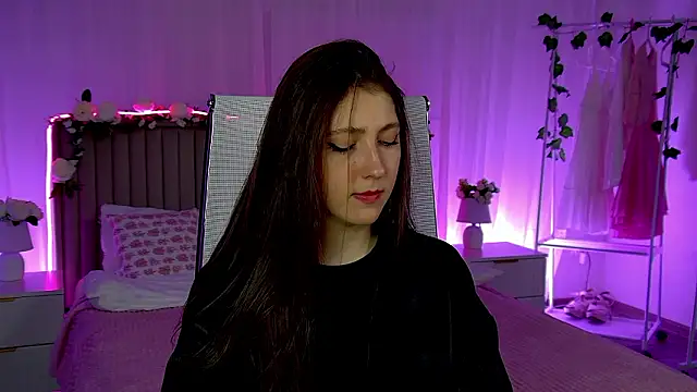 Snapshot of Mary_Miiller chatting on March 6, 2026, 8:20 am Mary Miiller online show from March 6, 2026, 8:20 am