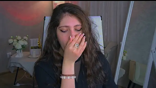 Snapshot of Mary_Miiller chatting on February 17, 2026, 6:44 am Mary Miiller online show from February 17, 2026, 6:44 am