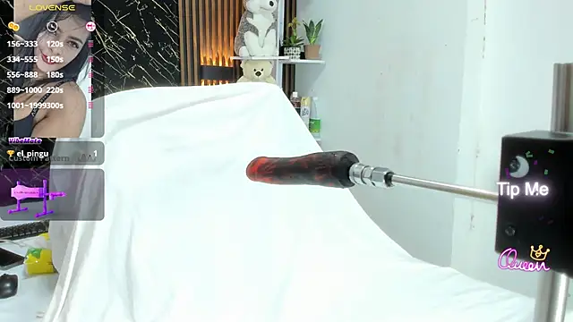 Snapshot of emma_liz2 chatting on March 16, 2026, 11:47 am emma liz2 online show from March 16, 2026, 11:47 am