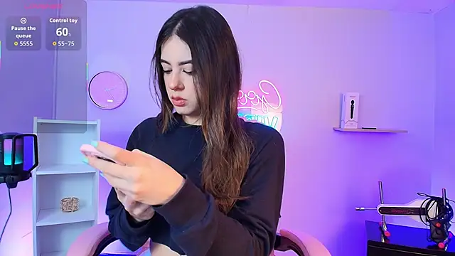 Alice Vixen online show from October 13, 2025, 12:18 pm