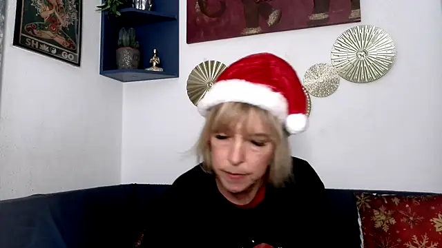 Snapshot of ClassyNAWTYBritMILF chatting on December 20, 2025, 11:29 pm ClassyNAWTYBritMILF online show from December 20, 2025, 11:29 pm