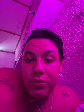 Snapshot of valen1891 chatting on January 11, 2026, 11:17 am valen1891 online show from January 11, 2026, 11:17 am