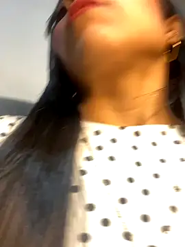 Rosa 25x online show from October 15, 2025, 1:08 pm