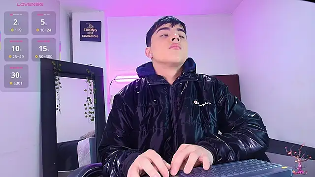 Lucass love online show from October 15, 2025, 1:19 pm