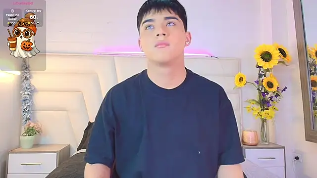 Lucass love online show from November 8, 2025, 4:10 pm