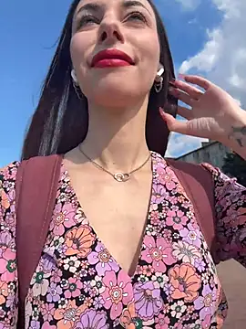 Snapshot of Amelie_Crosby chatting on July 25, 2026, 1:17 pm Amelie Crosby online show from July 25, 2026, 1:17 pm