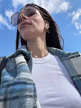 Snapshot of Amelie_Crosby chatting on July 23, 2026, 12:02 pm Amelie Crosby online show from July 23, 2026, 12:02 pm