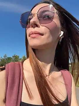 Snapshot of Amelie_Crosby chatting on July 17, 2026, 1:41 pm Amelie Crosby online show from July 17, 2026, 1:41 pm