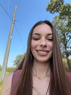 Snapshot of Amelie_Crosby chatting on July 27, 2026, 1:29 pm Amelie Crosby online show from July 27, 2026, 1:29 pm
