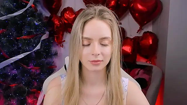 Snapshot of JuliaBrewwer chatting on March 23, 2026, 2:28 pm JuliaBrewwer online show from March 23, 2026, 2:28 pm