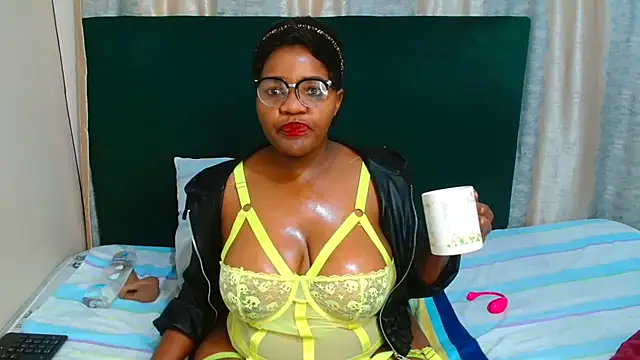 ChubbyBitch26 online show from July 25, 2026, 10:27 pm