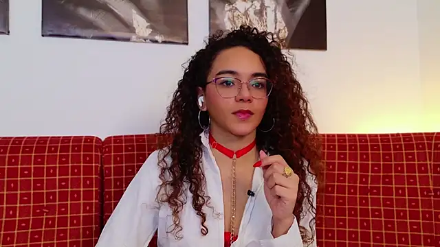 Taylor Tina online show from February 11, 2026, 9:58 pm