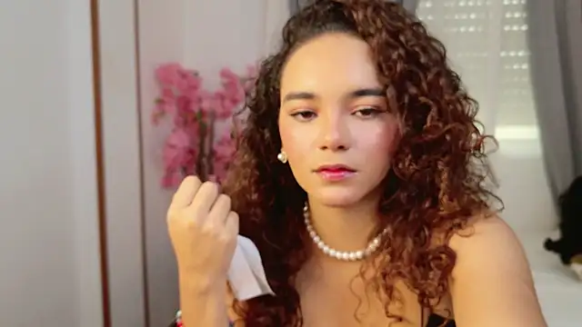 Taylor Tina online show from September 25, 2025, 8:31 am