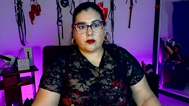 AndreaKinky online show from July 17, 2026, 9:01 pm