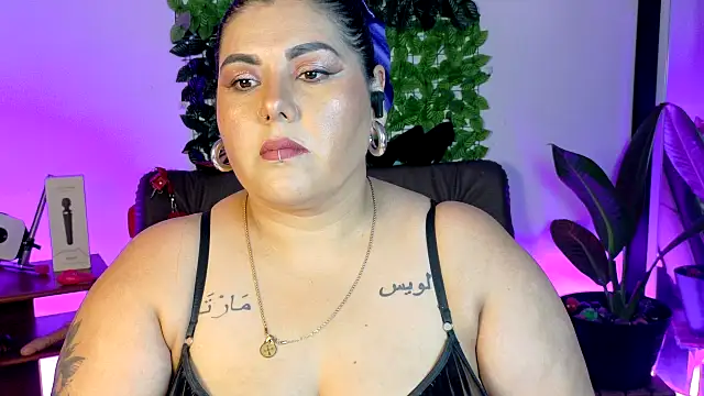 AndreaKinky online show from June 6, 2026, 10:04 pm
