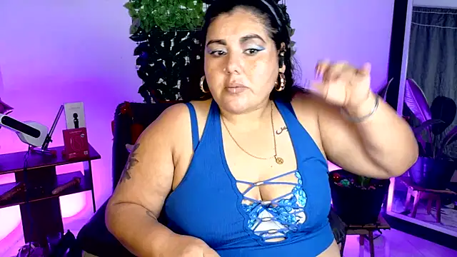 AndreaKinky online show from June 15, 2026, 8:03 am
