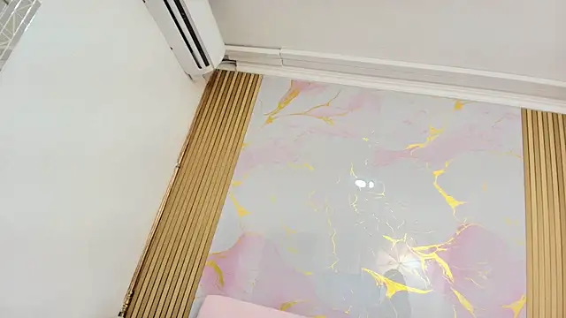 MayaBaker online show from September 10, 2025, 7:13 pm