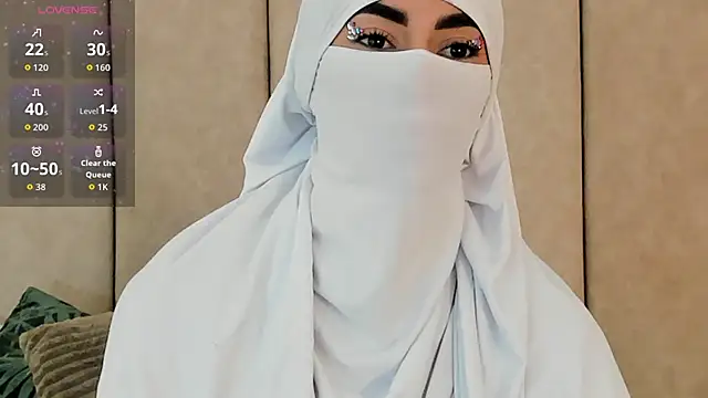  Zahiira  online show from September 19, 2025, 11:58 am