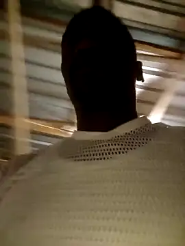 Snapshot of Thasdwn23 chatting on April 12, 2026, 2:53 pm Thasdwn23 online show from April 12, 2026, 2:53 pm