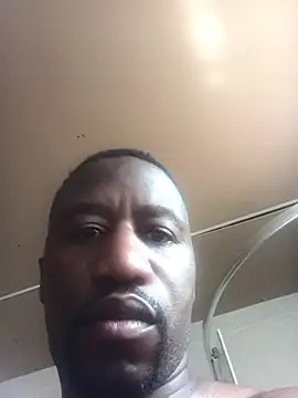 Snapshot of Thasdwn23 chatting on December 2, 2025, 8:16 am Thasdwn23 online show from December 2, 2025, 8:16 am