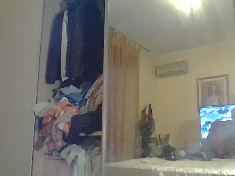 KalendaXL online show from September 11, 2025, 3:01 pm