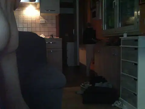 KalendaXL online show from April 25, 2026, 7:55 pm