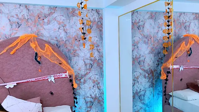 RavenGloomy online show from October 28, 2025, 7:57 pm