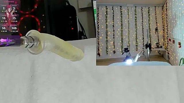 Kitty  Rose   online show from September 19, 2025, 10:19 am