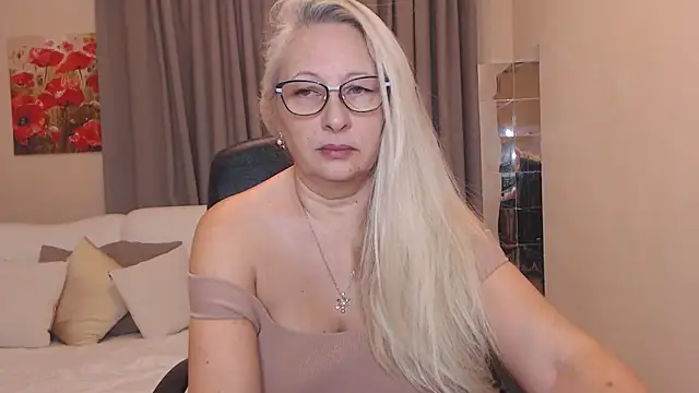 ValeriaSharm online show from March 8, 2026, 3:43 am