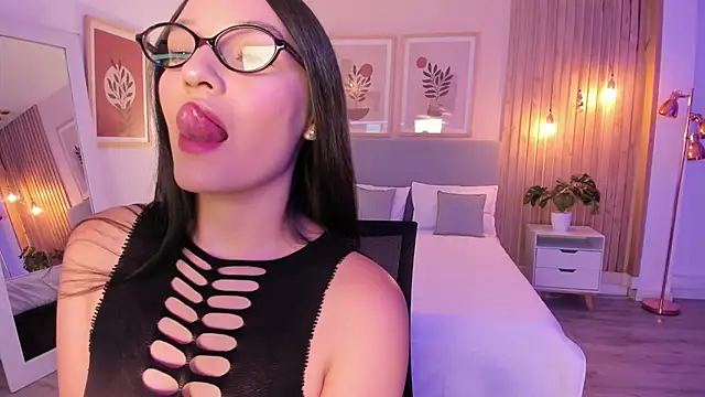 AuroraEvanss online show from November 29, 2025, 8:09 pm