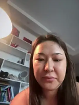 Snapshot of thedaynahoney chatting on June 5, 2026, 7:47 am thedaynahoney online show from June 5, 2026, 7:47 am
