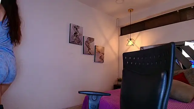 Snapshot of Rossi_ss1 chatting on March 6, 2026, 3:34 am Rossi ss1 online show from March 6, 2026, 3:34 am