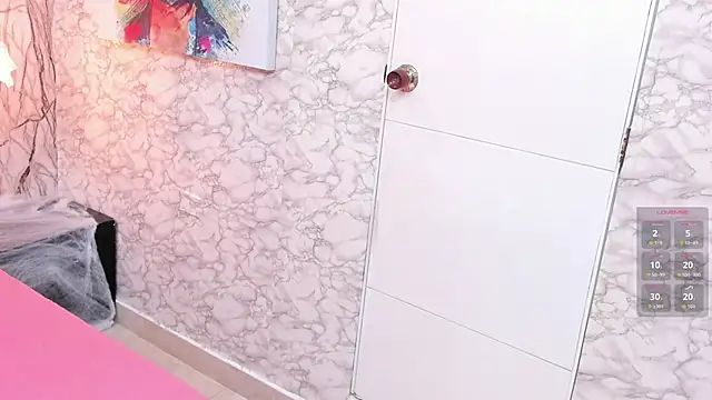 SASHA BROWNIE   online show from October 4, 2025, 7:59 pm