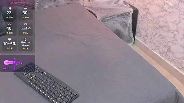 SASHA BROWNIE   online show from October 10, 2025, 8:09 pm