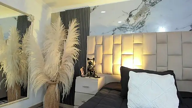 Snapshot of cloesummerr_ chatting on March 20, 2026, 3:24 pm cloesummerr online show from March 20, 2026, 3:24 pm