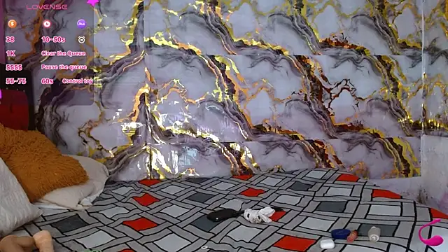 scarlethcooper99 online show from March 2, 2026, 10:17 pm