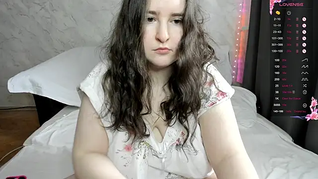 Snapshot of alice_allens chatting on February 26, 2026, 7:08 am alice allens online show from February 26, 2026, 7:08 am