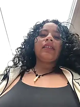 Snapshot of Yaya_watson chatting on June 13, 2026, 7:45 pm Yaya watson online show from June 13, 2026, 7:45 pm