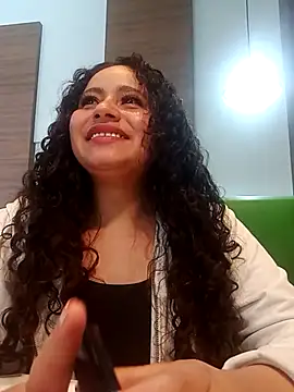 Yaya watson online show from October 7, 2025, 8:21 pm