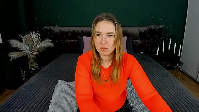 Snapshot of Sofii_darling chatting on February 10, 2026, 5:34 pm Sofii darling online show from February 10, 2026, 5:34 pm