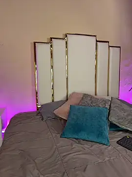 Alexandraa Gomez online show from October 10, 2025, 8:42 pm