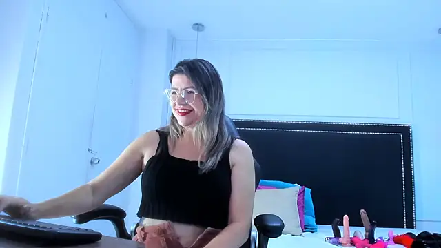 Ariana costa online show from September 30, 2025, 1:28 pm