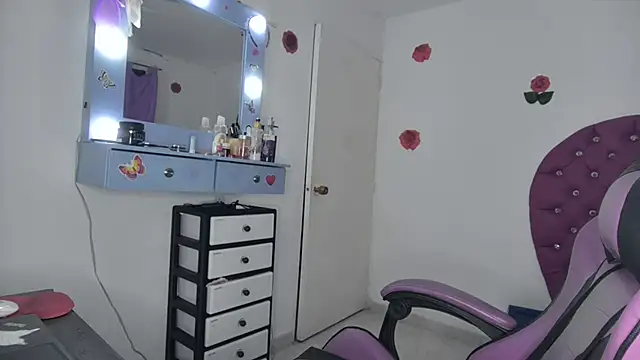 soffy rosses online show from April 22, 2026, 2:29 am