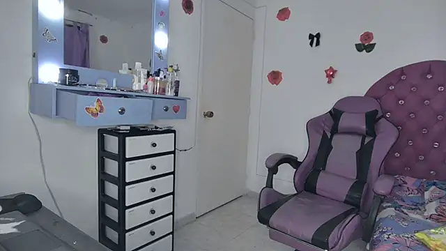soffy rosses online show from June 21, 2026, 1:55 am